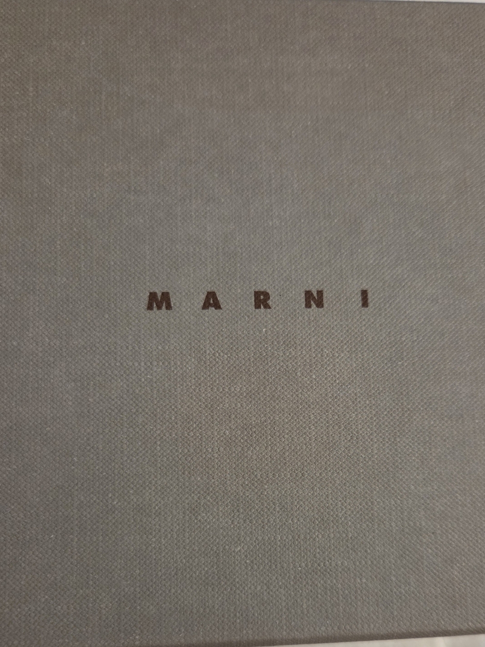 Marni Womens Brooch Pin.